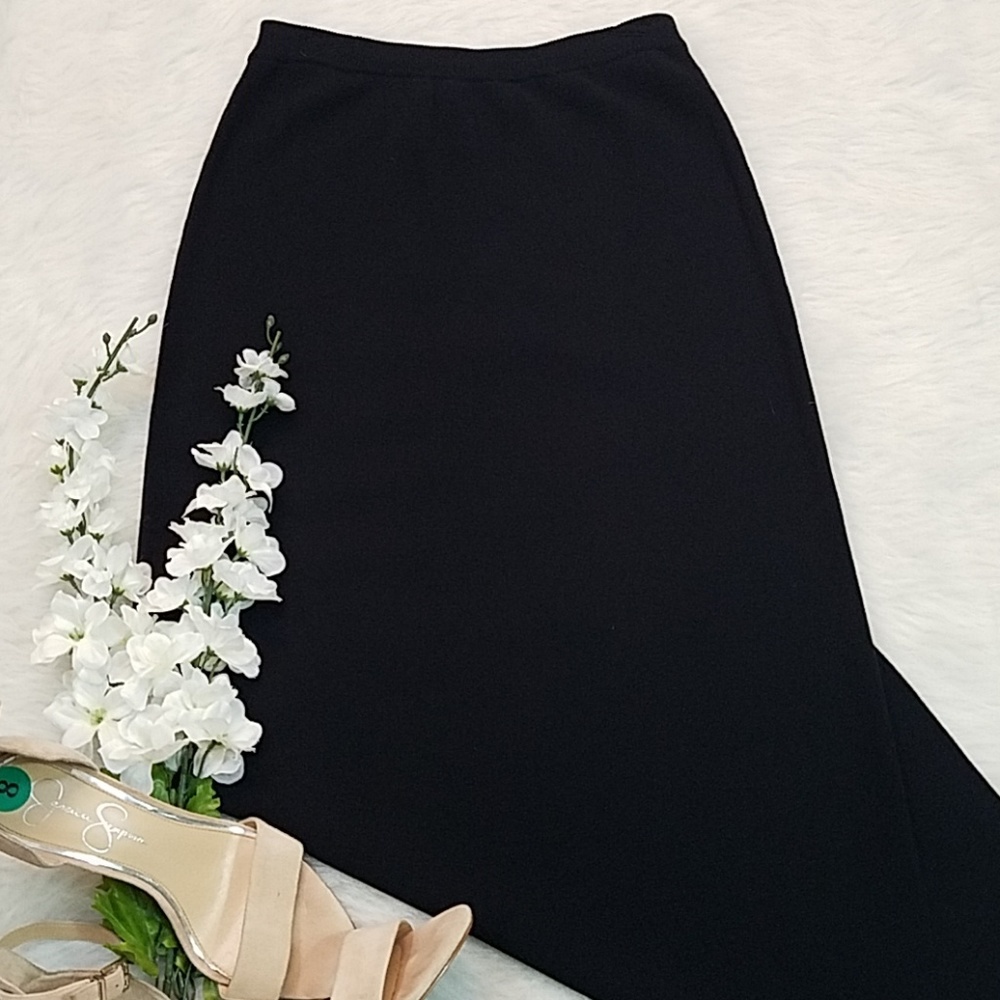 Bloomingdale's skirt